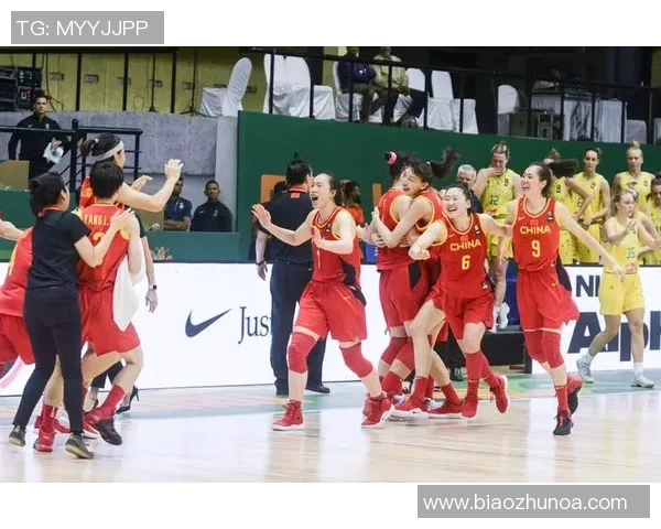 中国女篮奋勇争先迎战拉脱维亚队全力争夺国际赛事胜利